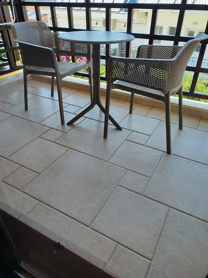 Helianthus Guesthouse Ammouliani