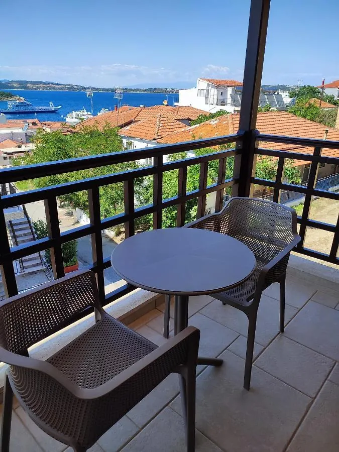 Helianthus Guesthouse Ammouliani Greece